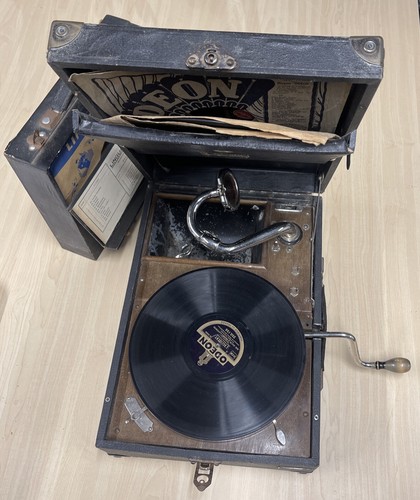 Gramophone phonographe - /,