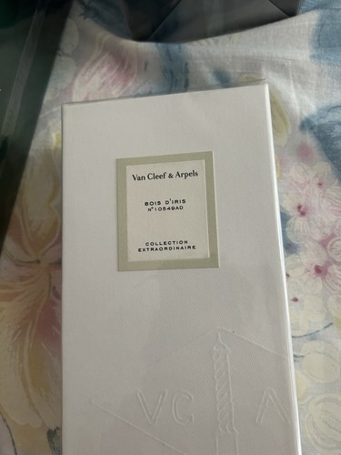 Van cleef arpels bois d - van, d'iris
