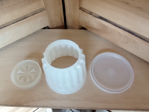 Moule individuel tupperware - un,