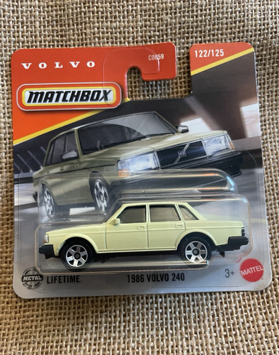 Miniature matchbox volvo 240 - miniature,