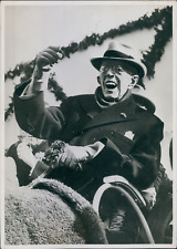 Elderly man in wheelchair, commander of the Legion of&#039;Honor, ID