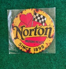 Plaque métallique décorative