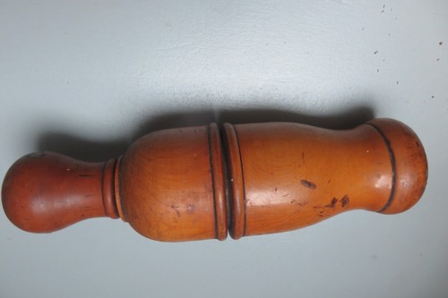 Ancienne bouchonneuse - ancienne,