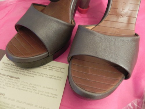 Chaussures sandales bride
