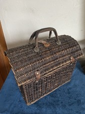 Très ancien panier en osier 