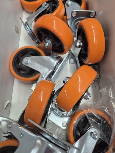 Roulette orange avec - ,