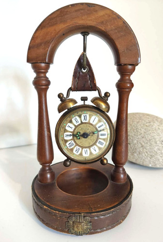 Ancienne pendule réveil - ancienne,