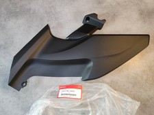 Cache latéral gauche CBF1000