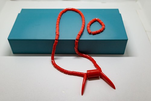 Red african cultural bead - red,