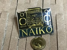 pins NAIKO signé STICOM. Chaîne HI-FI son musique radio platine disque cassettes