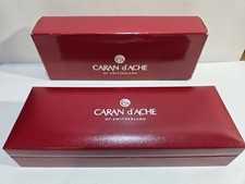 Boîte De Stylo Vide Rouge