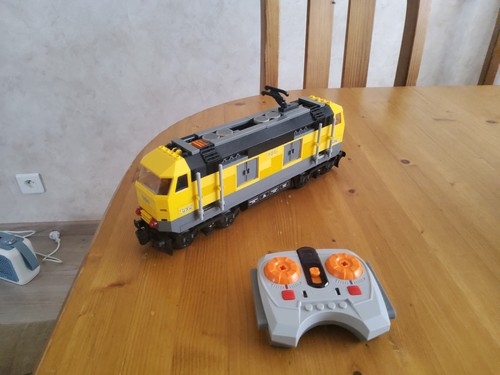 Lego train 7939 cargo - train,