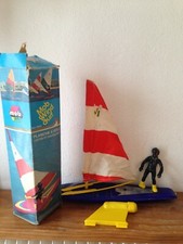 Bateau Planche à Voile  MOB