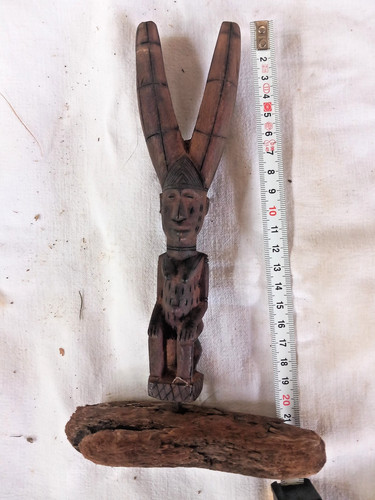 Art africain lance pierre - lance,
