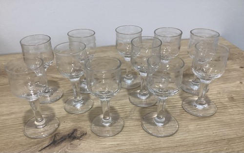 Verres pied en - 11,