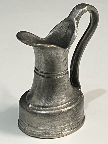 Ancien petit pichet - pichet, étain