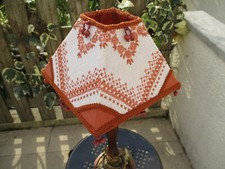 Abat-jour artisanal broderies