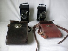 2 appareils photos à