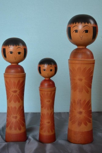 Poupées kokeshi japonaises