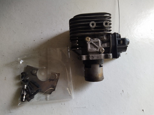 Cylindre piston pour - cylindre,
