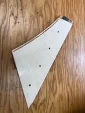 Land Rover Defender right station wagon filler piece