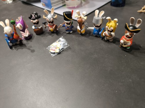 Lot figurines lapins - , crétins