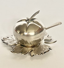 Ancien moutardier en forme de