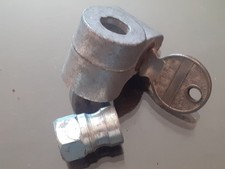 Antivol de roue de secours