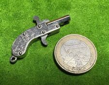 JOUET ANCIEN PISTOLET MINIATURE REVOLVER METAL  - 20ème