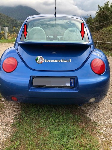Spoiler arrière sur capot - sur, le