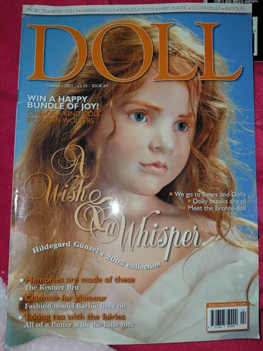Poupée artiste revue - :, doll