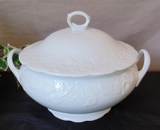 LIMOGES PORCELAIN SOUP BOWL CPN WILD LAUREL MODEL