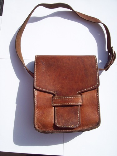 Ancien sac sacoche cuir - ancien,