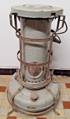 Ancien poêle kérosène - ancien,