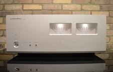 Luxman M-700u Stereo Power