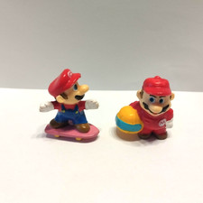 lot 2 petites FIGURINES  Mario