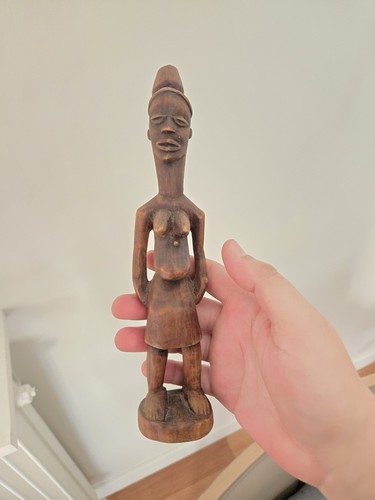 Statue bois sculpté