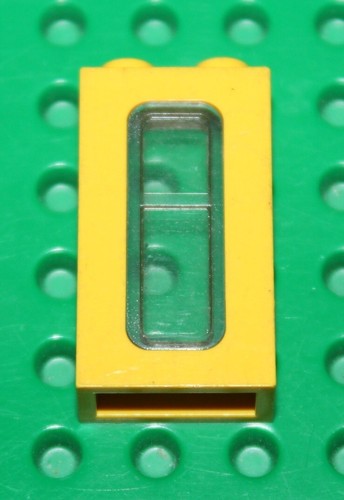 Fenêtre jaune lego train - fenêtre,