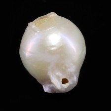 Perle baroque blanche percée
