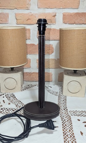 Joli pied lampe - gainé, cuir
