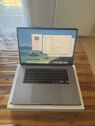 Macbook pro 2019 i9 - 16’’, /