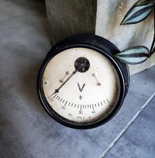 Ancien Voltmètre  instrument mesure déco industriel usine atelier  loft 13,5 cm