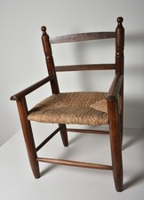 Ancien petif fauteuil en bois