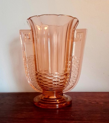 Art deco pink glass - pink, vase