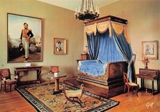 37 AMBOISE LE LIT AU CHIFFRE DU ROI LOUIS PHILIPPE