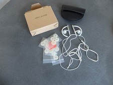 Bang & Olufsen  Beoplay Earset