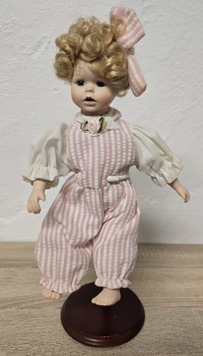Poupée artiste porcelaine - d'artiste,