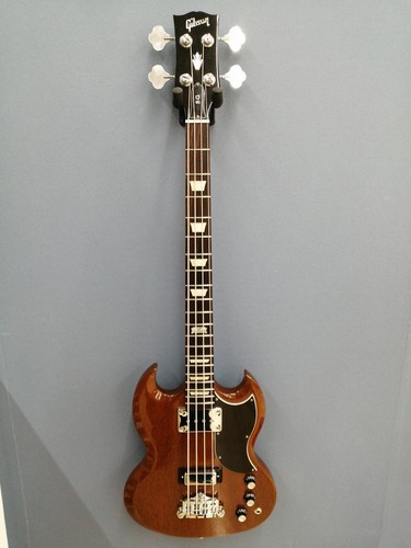 Guitare basse électrique