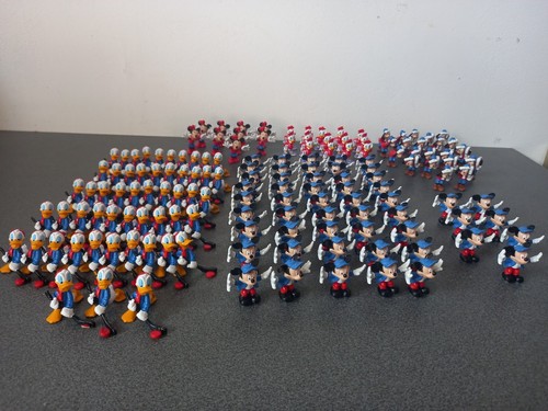 Enorme lot 149 - lot, mini