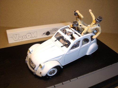 Figurines citroen 2cv - 1/43,